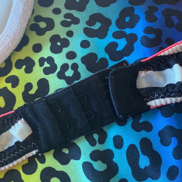 Bra - Picture 3 of 6